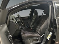 2017 Volkswagen Golf GTI Autobahn | 6-Speed | Ultra Low KM's