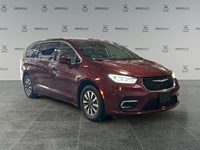 2022 Chrysler Pacifica Hybrid Touring L | Local Trade IN