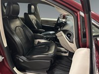 2022 Chrysler Pacifica Hybrid Touring L | Local Trade IN