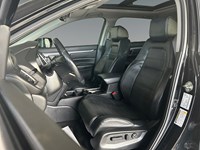 2017 Honda CR-V AWD Touring | Ultra Low KM's