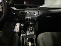 2025 Jeep Wrangler Willys 2 Door 4x4