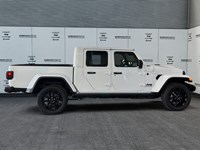 2026 Jeep Gladiator NightHawk 4x4