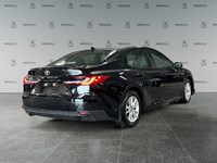 2025 Toyota Camry SE Hybrid | Like NEW