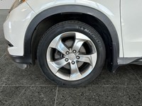 2017 Honda HR-V AWD EX | Ultra Low KM's