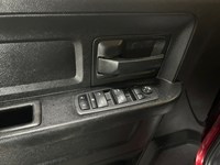2019 RAM 1500 Classic Express 4x4 Crew
