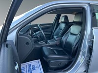 2021 Chrysler 300 Touring L AWD | Low KM’s