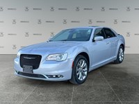 2021 Chrysler 300 Touring L AWD | Low KM’s