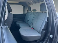 2021 RAM 1500 Classic Express 4x4 Crew V8 Hemi | Low KM’s