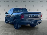 2021 RAM 1500 Classic Express 4x4 Crew V8 Hemi | Low KM’s