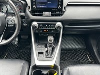 2019 Toyota RAV4 AWD XLE PREMIUM | Low KM's