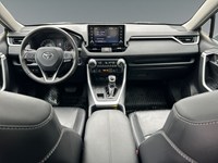 2019 Toyota RAV4 AWD XLE PREMIUM | Low KM's