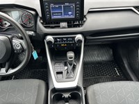 2021 Toyota RAV4 LE AWD | Ultra Low KM's
