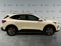 2025 Ford Escape ST-Line Select AWD | Like NEW