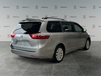 2017 Toyota Sienna XLE Limited | 7-Pass | AWD | Ultra Low KM's