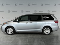 2017 Toyota Sienna XLE Limited | 7-Pass | AWD | Ultra Low KM's