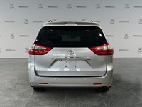 2017 Toyota Sienna XLE Limited | 7-Pass | AWD | Ultra Low KM's