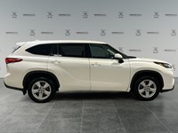 2020 Toyota Highlander LE | 7-Pass | Low KM's