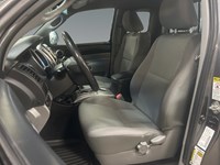 2015 Toyota Tacoma 4WD Access Cab V6 Auto | Ultra Low KM's