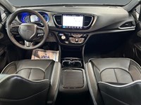 2024 Chrysler Pacifica Hybrid Premium S Appearance