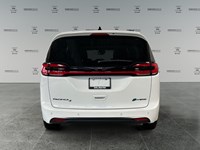 2024 Chrysler Pacifica Hybrid Premium S Appearance