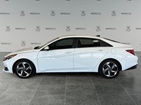2021 Hyundai Elantra Ultimate IVT | Low KM's