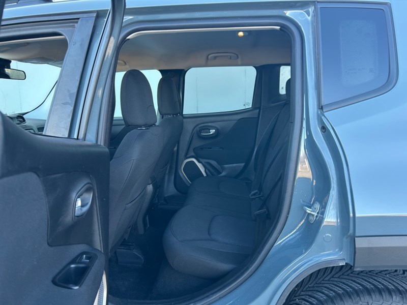2017 Jeep Renegade 4X4 North | Heated Seats & Steering Wheel
