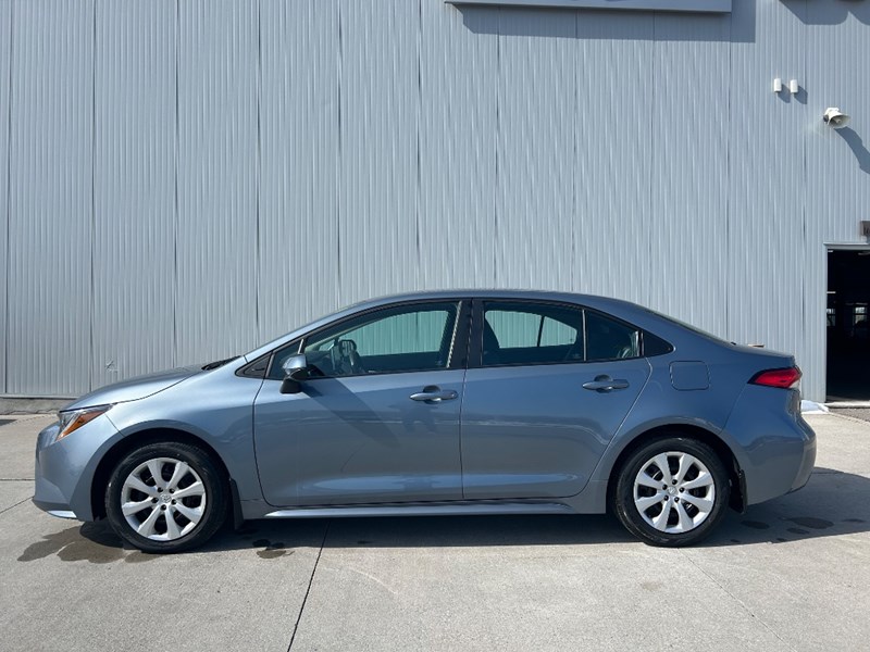 2021 Toyota Corolla LE | Low KM's