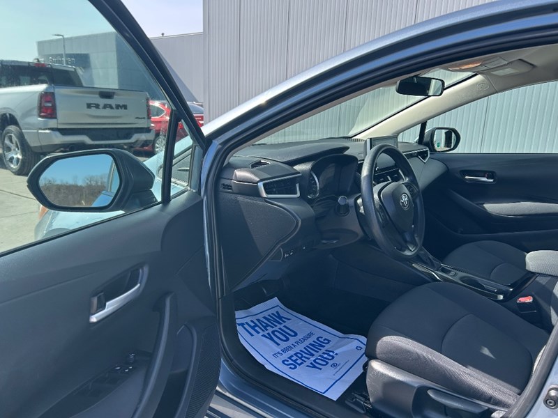 2021 Toyota Corolla LE | Low KM's
