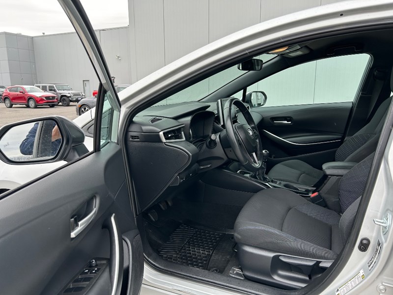 2021 Toyota Corolla SE 6-Speed
