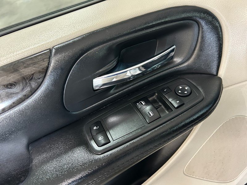 2019 Dodge Grand Caravan Canada Value Package | Low Km’s