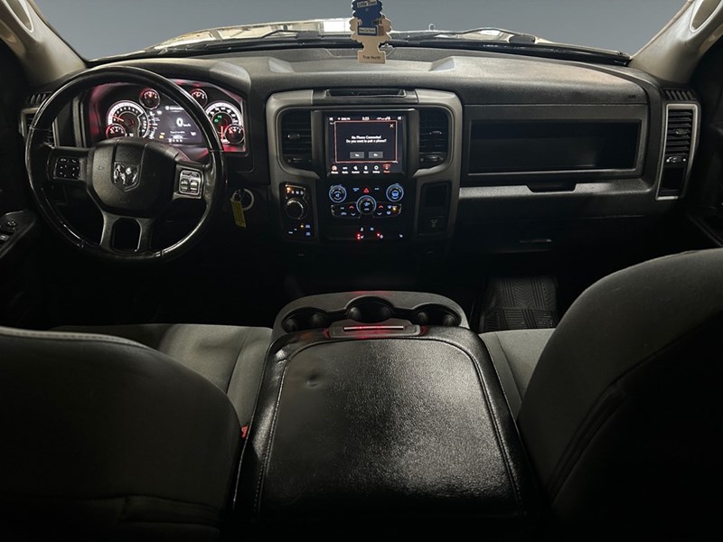 2021 RAM 1500 Classic Express 4x4 Crew Cab |Local Trade