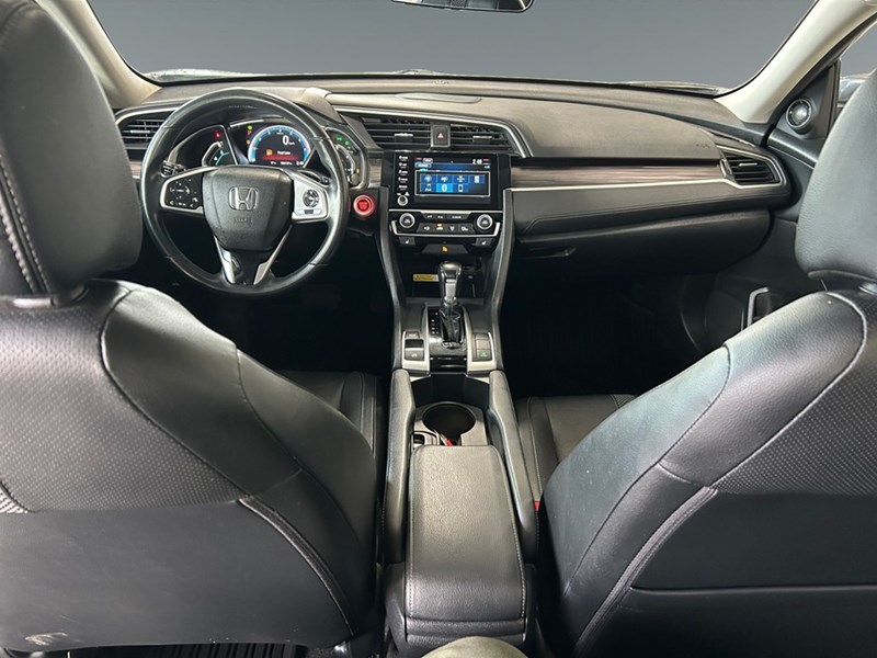 2020 Honda Civic Touring | Low KM's