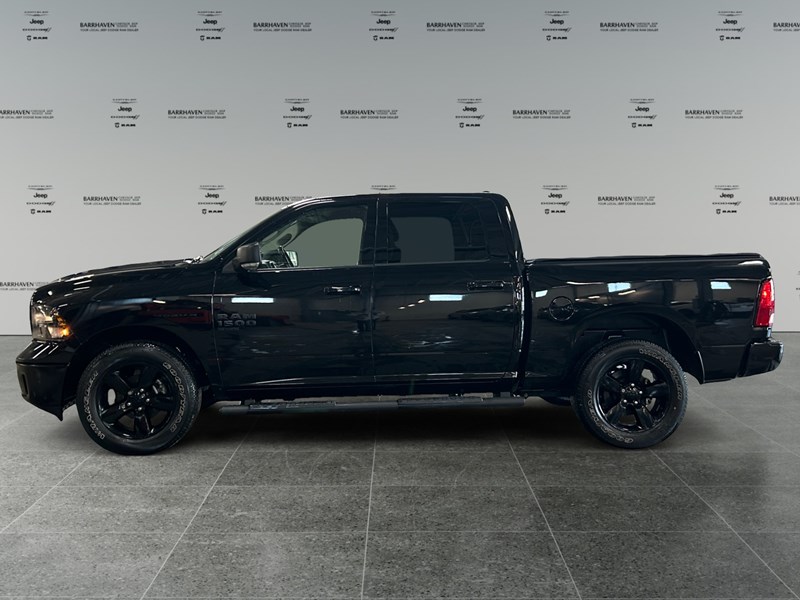 2023 RAM 1500 Classic SLT 4x4 Crew Cab | Black Appearance | Low KM's