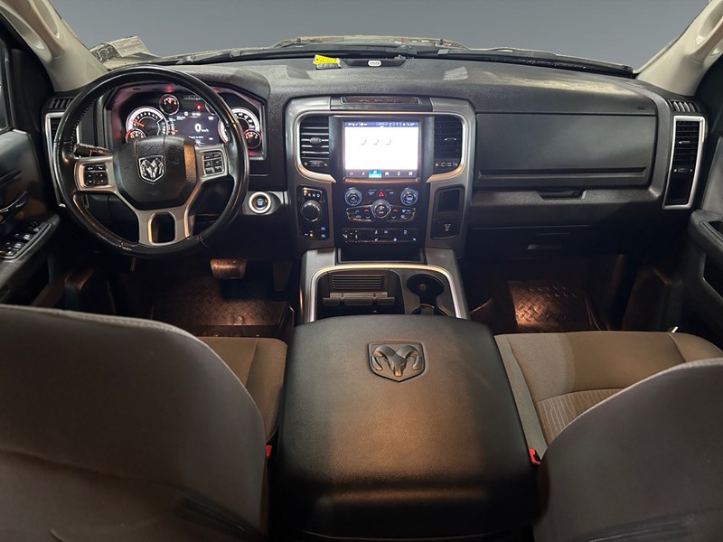 2023 RAM 1500 Classic SLT 4x4 Crew Cab | Black Appearance | Low KM's