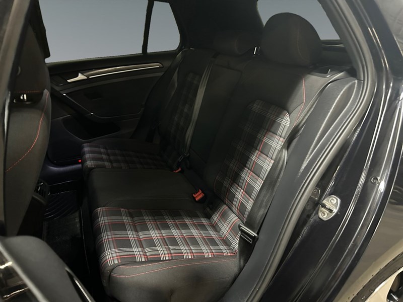 2017 Volkswagen Golf GTI Autobahn | 6-Speed | Ultra Low KM's