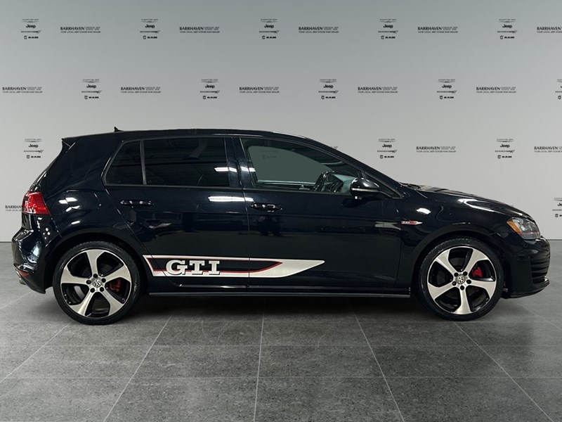 2017 Volkswagen Golf GTI Autobahn | 6-Speed | Ultra Low KM's