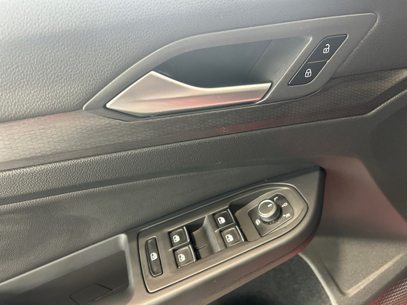 2023 Volkswagen Golf GTI Performance | Low KM's