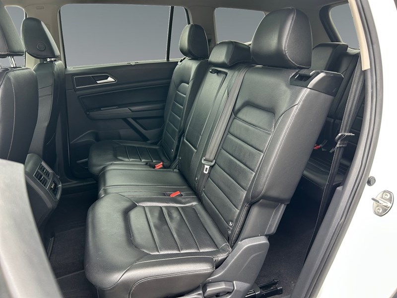 2018 Volkswagen Atlas Highline 3.6 FSI 4MOTION | Ultra Low KM's