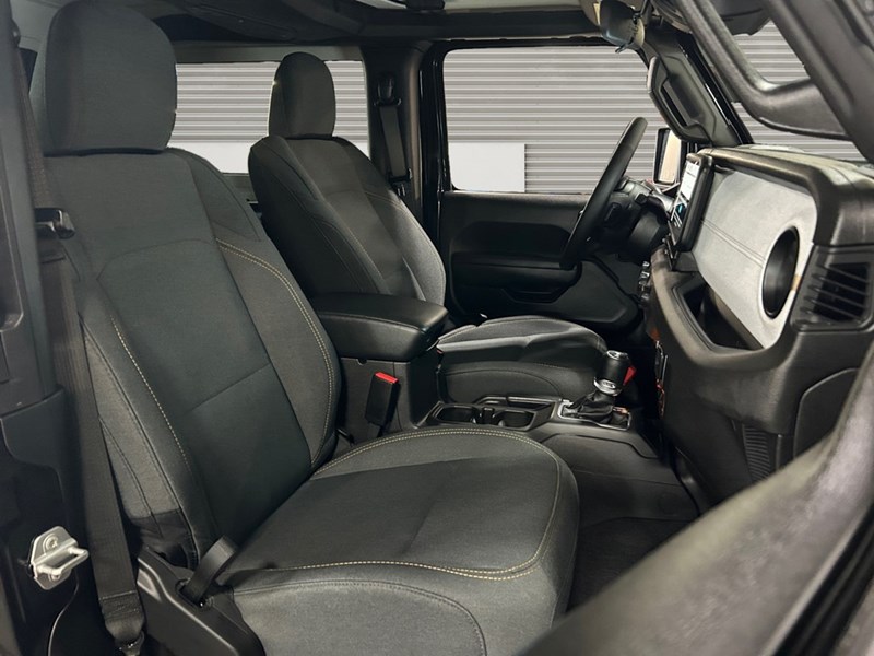 2025 Jeep Wrangler Willys 2 Door 4x4