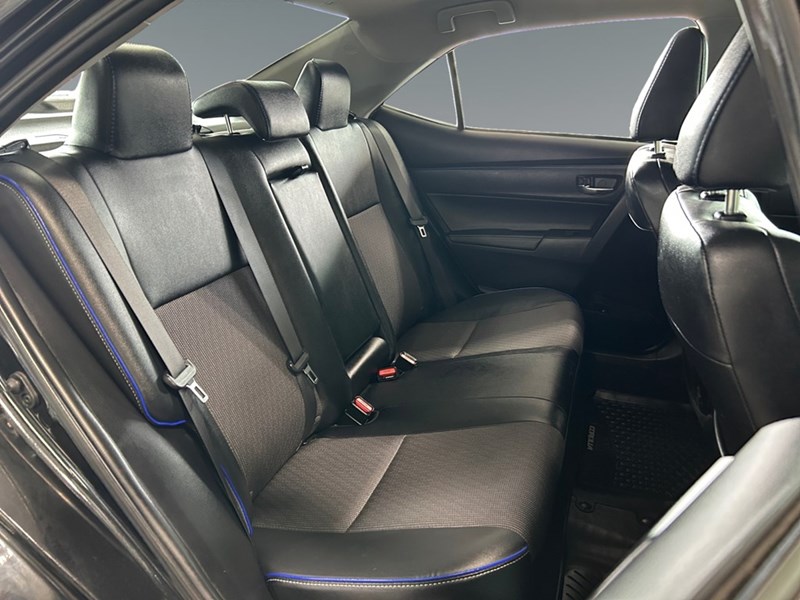2019 Toyota Corolla SE | Ultra Low KM's