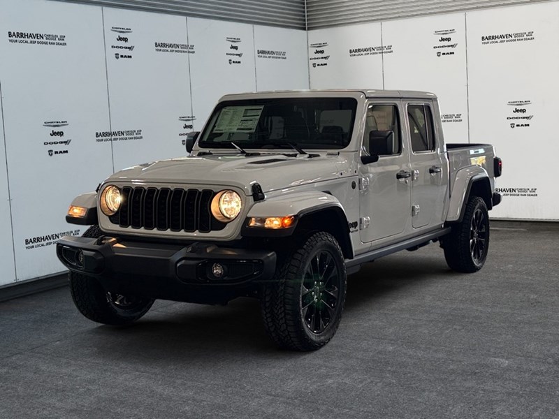 2026 Jeep Gladiator NightHawk 4x4