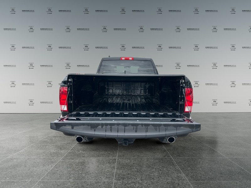 2019 RAM 1500 Classic Express Night 4X4