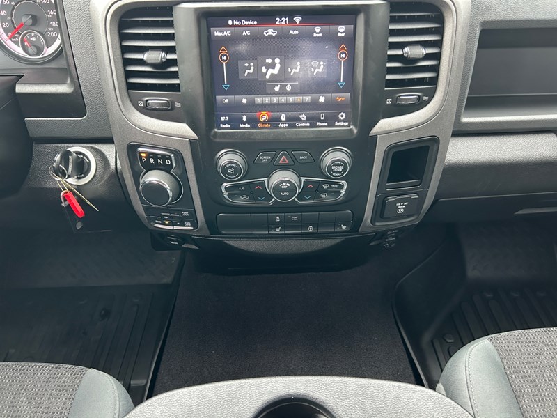 2019 RAM 1500 Classic Express Night 4X4