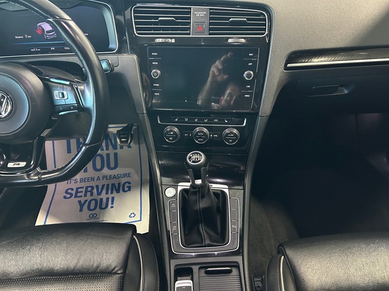 2019 Volkswagen Golf R | 6-Speed