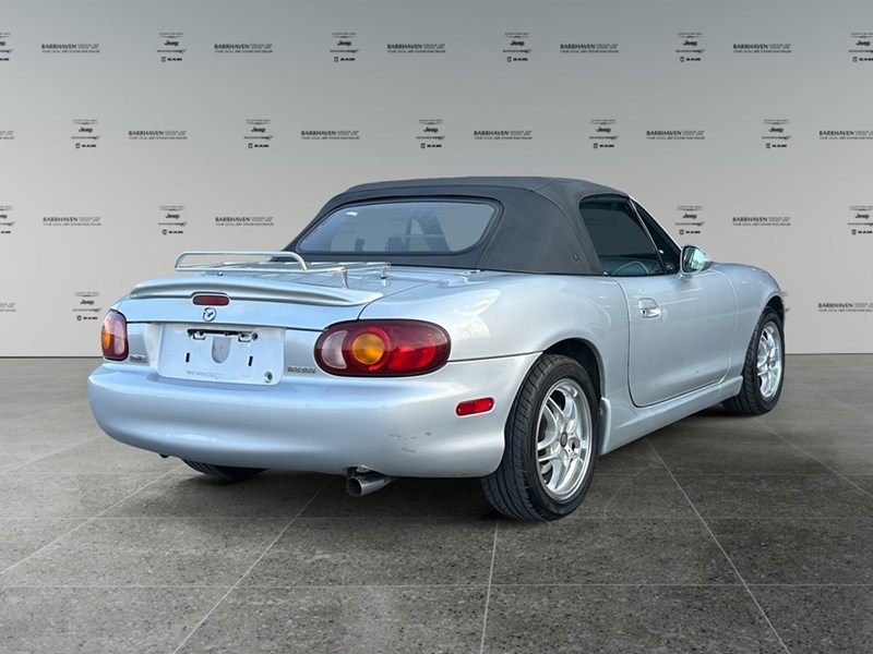 2000 Mazda MX-5 Miata Coupe Convertible Auto