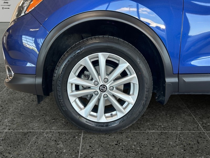 2019 Nissan Qashqai SV CVT | Sunroof | Ultra LOW KM's