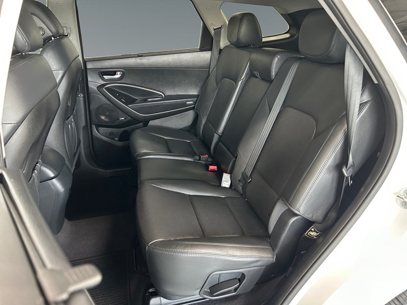 2017 Hyundai Santa Fe XL AWD 4dr Limited