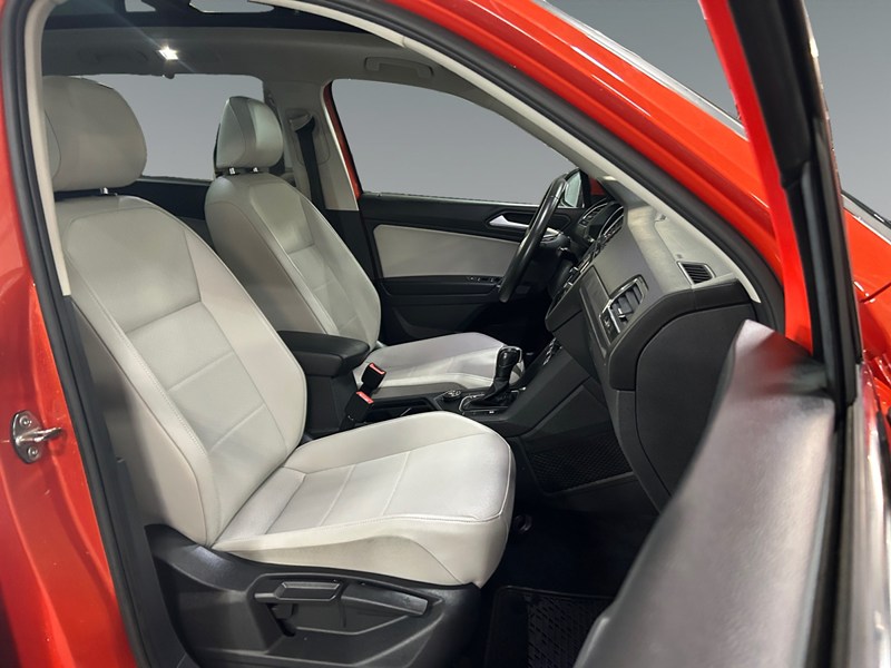2020 Volkswagen Tiguan Comfortline 4MOTION | Low KM's