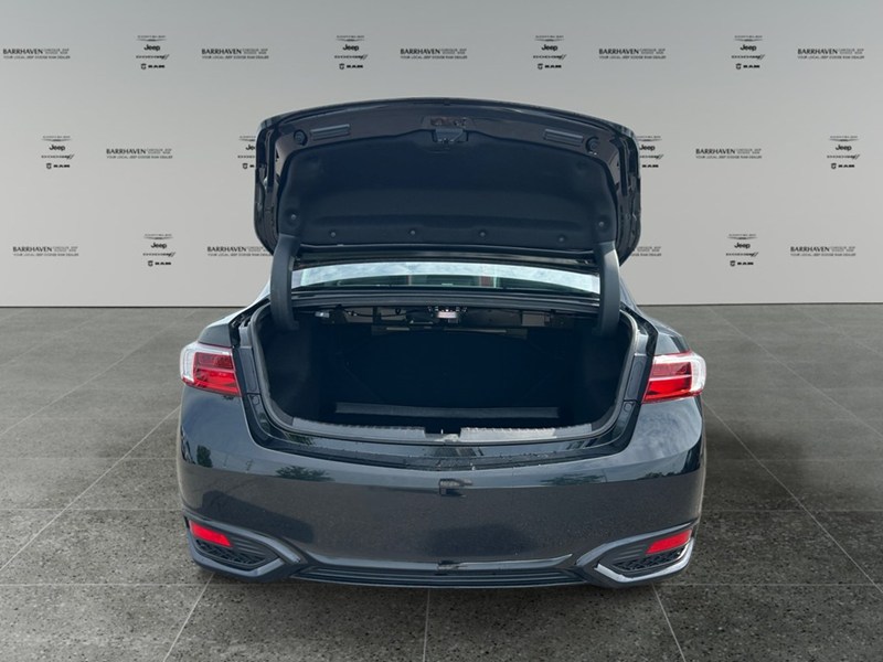 2017 Acura ILX Premium | Ultra Low KM's