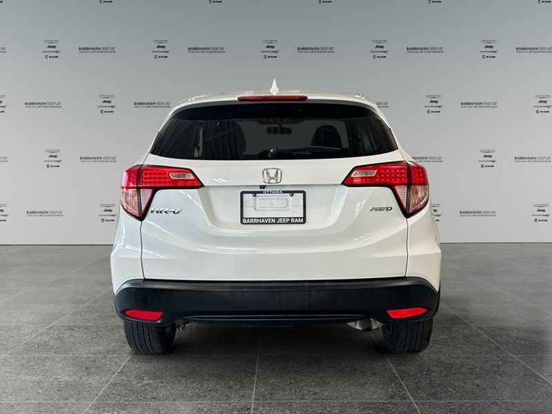 2017 Honda HR-V AWD EX | Ultra Low KM's